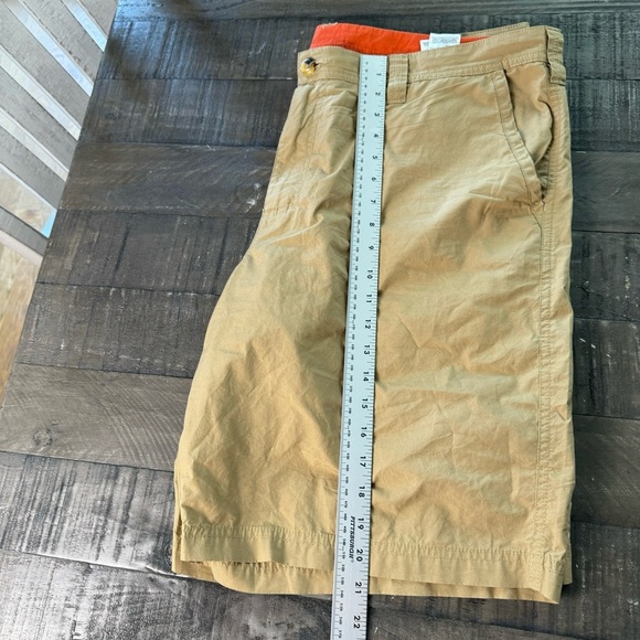 Columbia Men's Tan Shorts AM4471 Khaki Size 40 - Outdoors Vacation Travel Summer - Picture 8 of 8